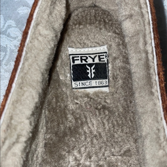 Frye Women’s Rich Brown Suede Slip-Ons. Size 7.5 M - Picture 6 of 8